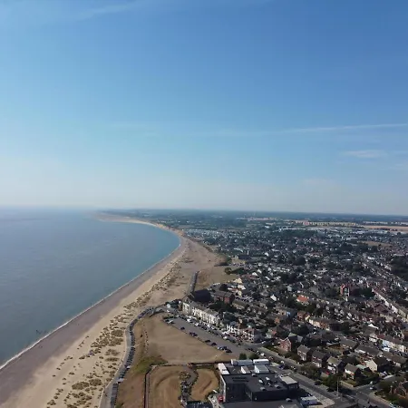 Lovely Caravan With Seaviews, Wi-Fi And Decking Near Pakefield Beach Ref 68040Cr Lowestoft Exterior photo